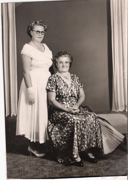File:MarieansJoanna1.jpg